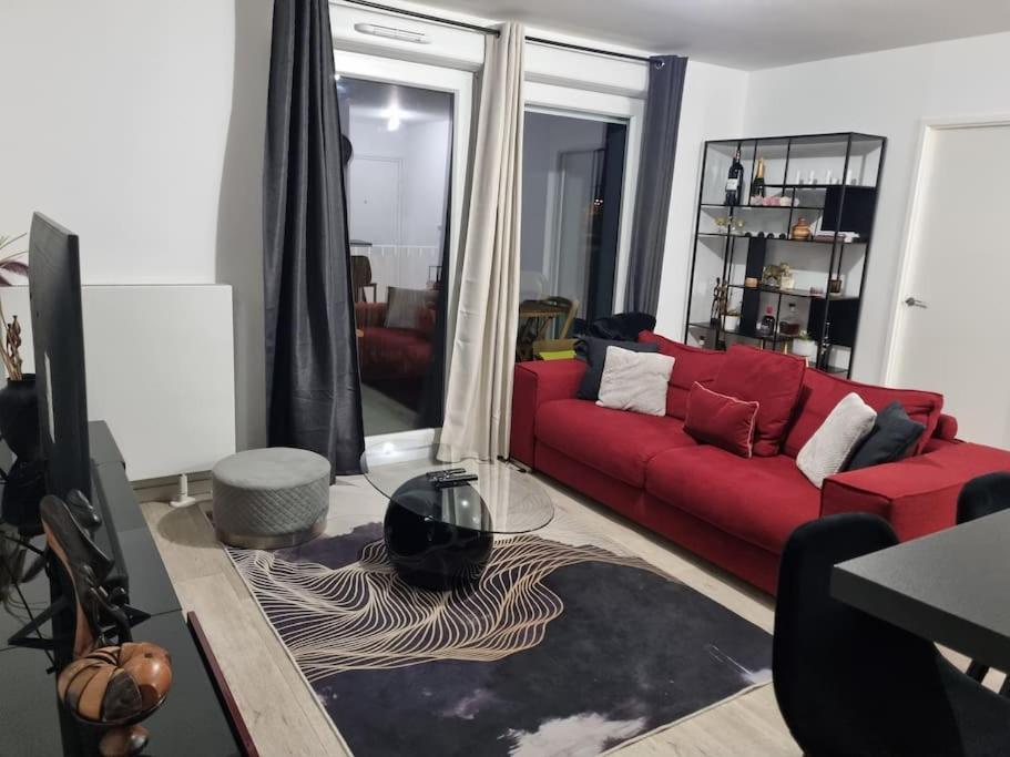 Appartement Cosy Et Equipe Meaux Eksteriør bilde