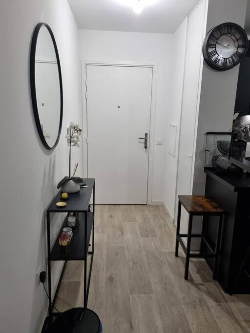 Appartement Cosy Et Equipe Meaux Eksteriør bilde
